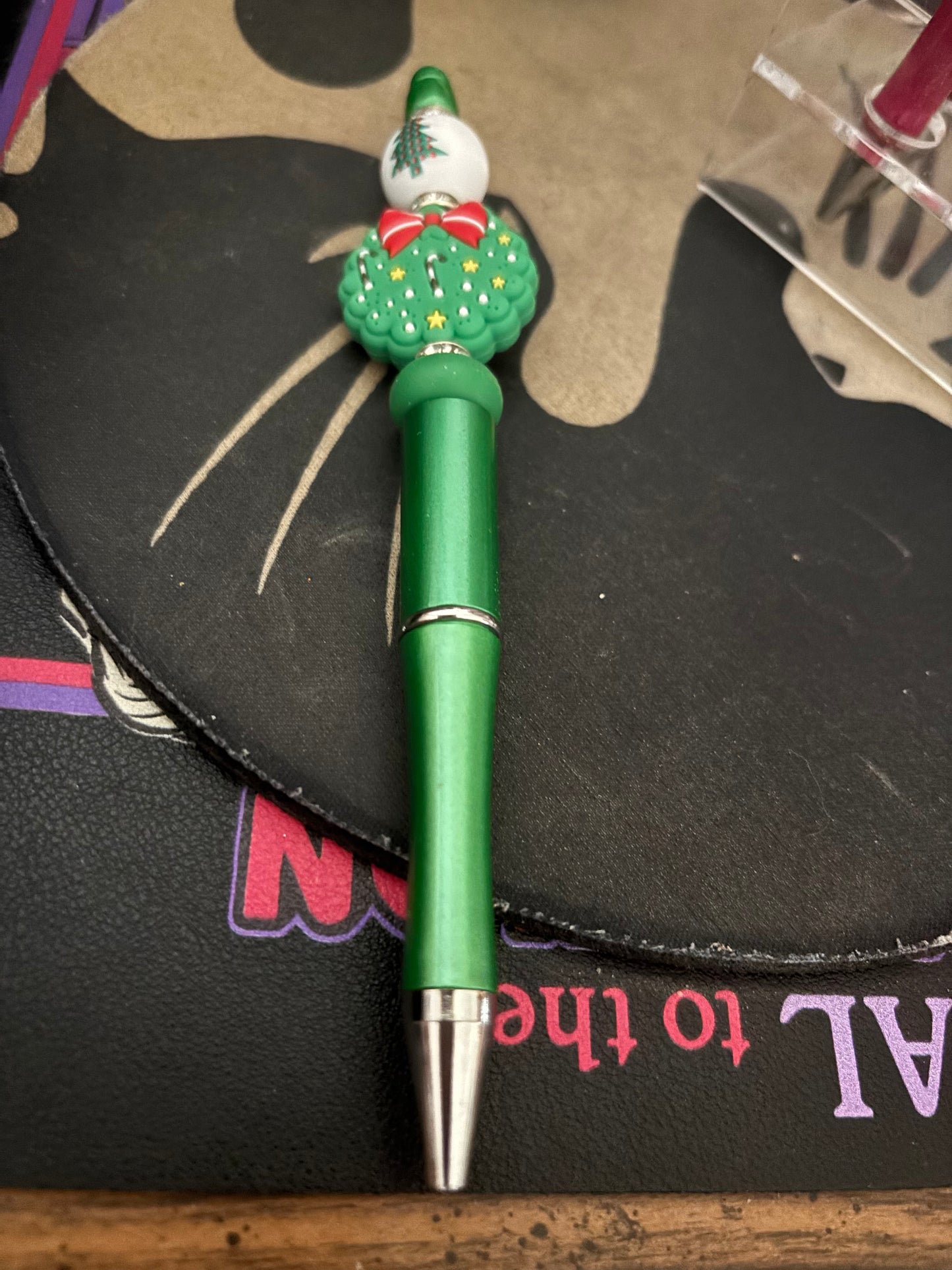 Christmas wreath pen