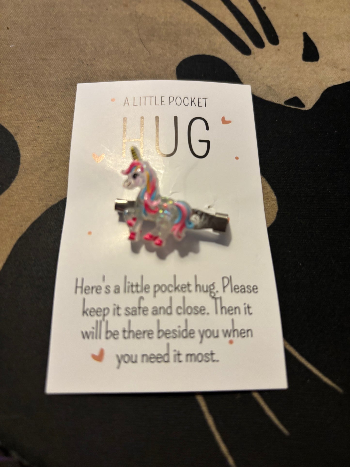 Unicorn hug pin