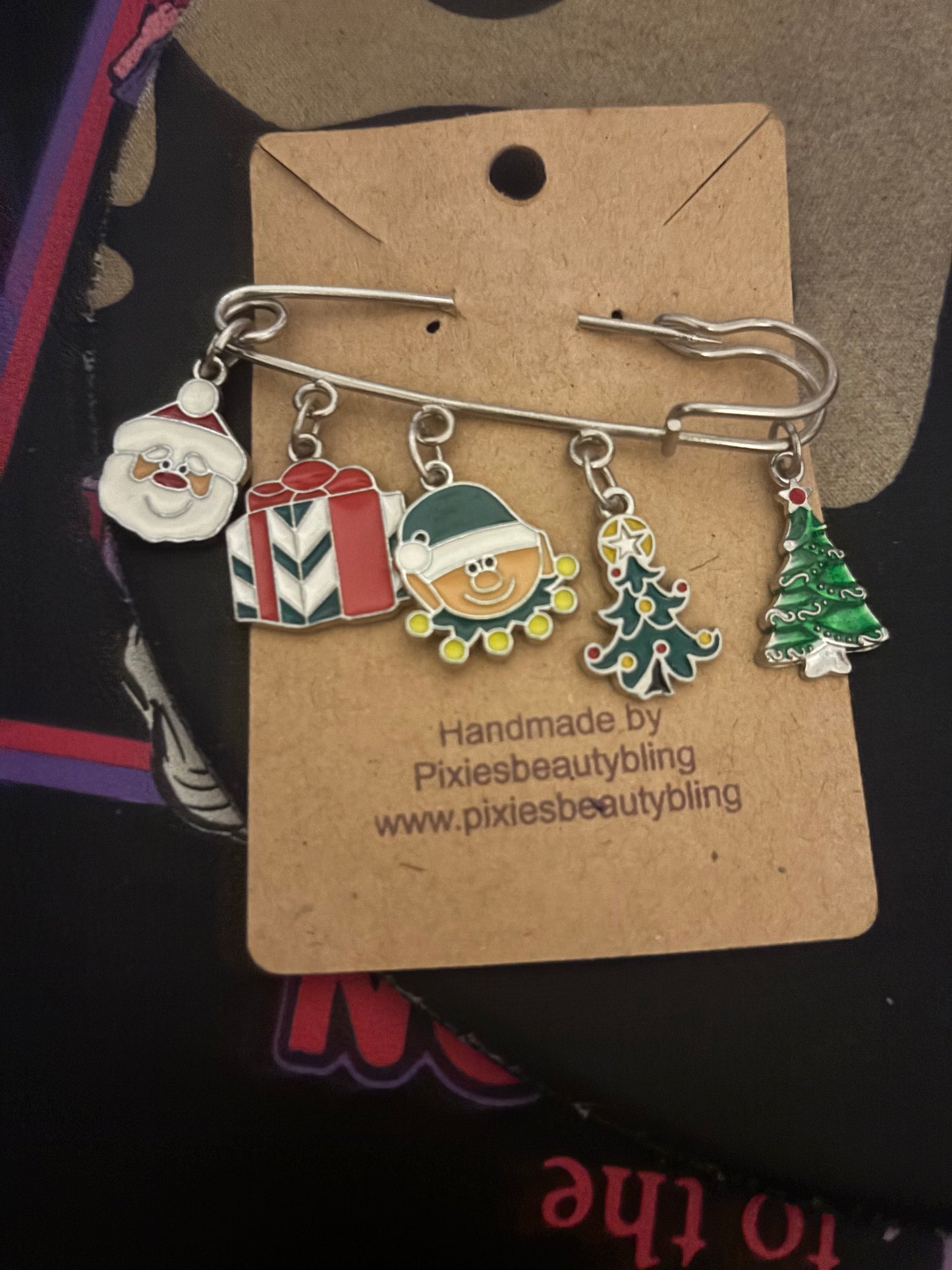 Christmas pin