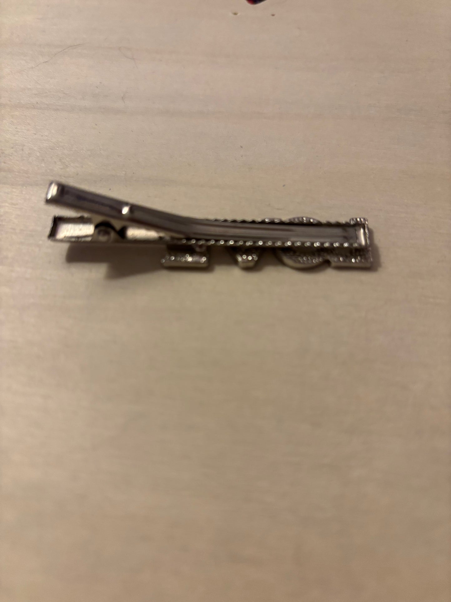 Love hair clip